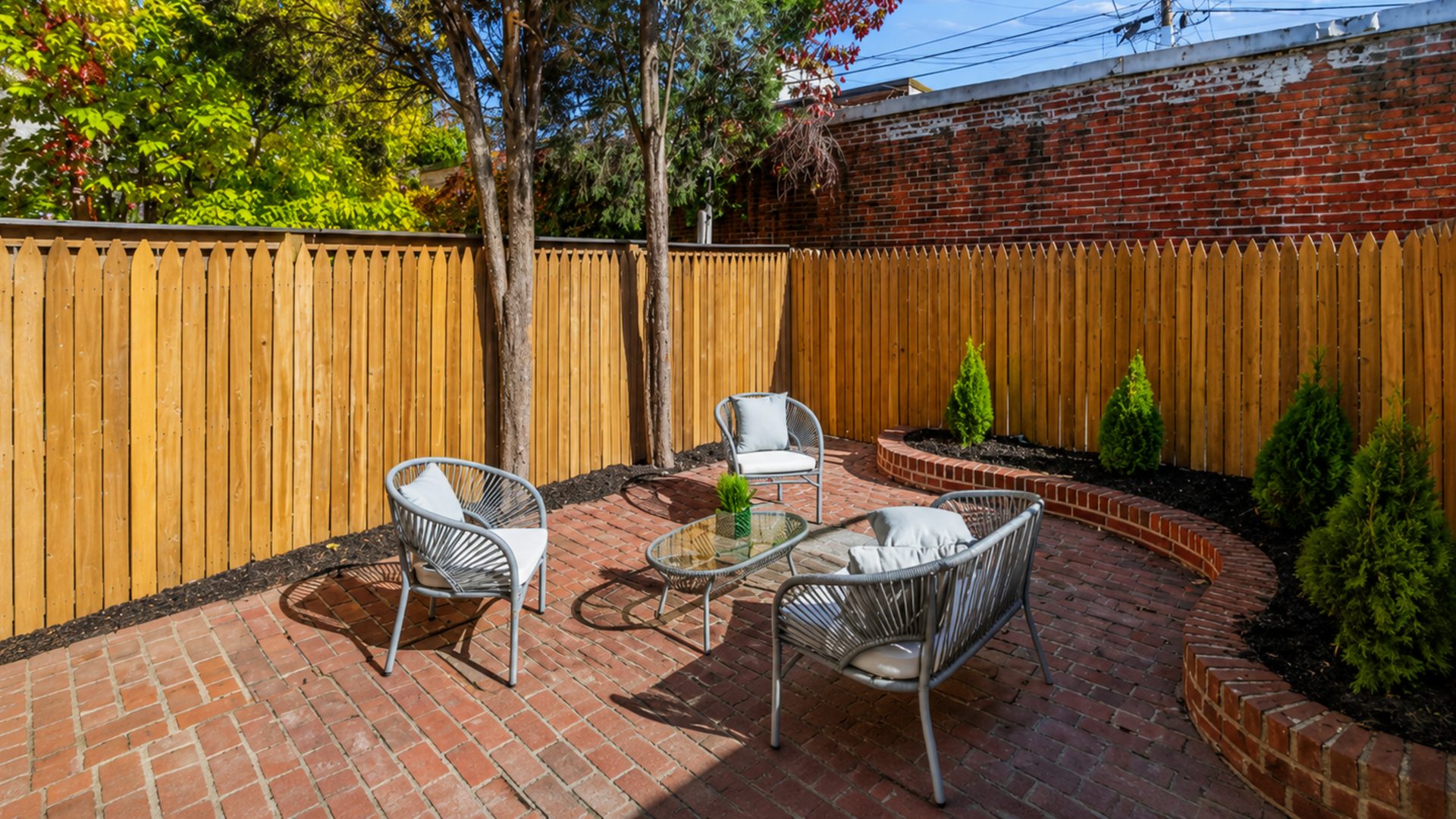 Outdoor patio and deck by DFC Home Improvement